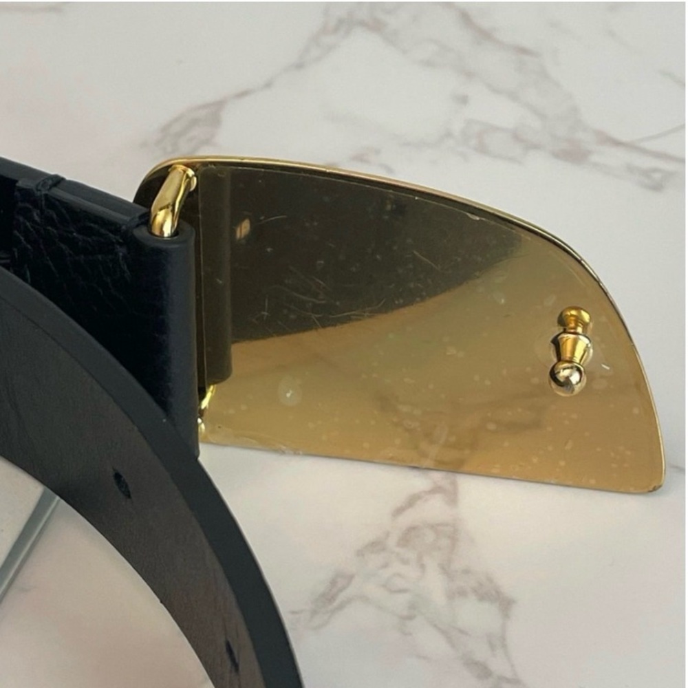BURBERRY Black Leather, Brushed Gold Tone Shield Buckle Belt. 31"- 35" NWT - Picture 4 of 8